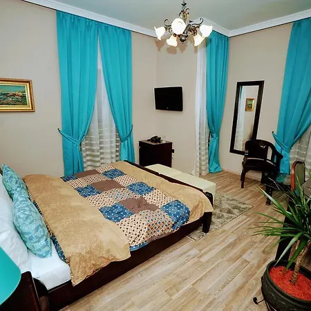 Dream Hotell 3*