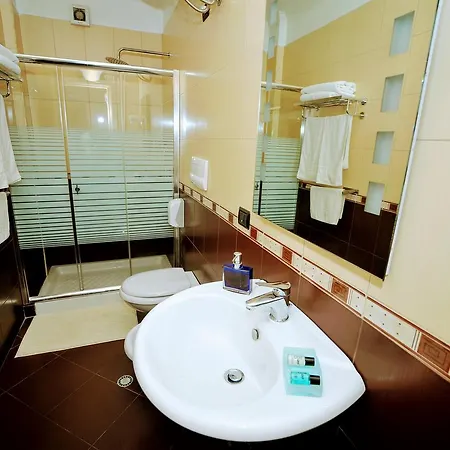 Dream 3* Tirana
