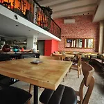 Dream 3* טיראנה