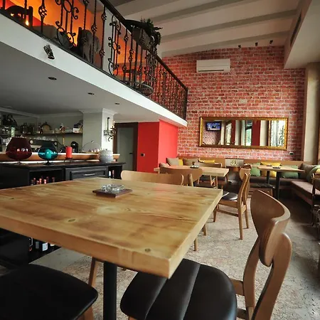 Dream 3* Tirana
